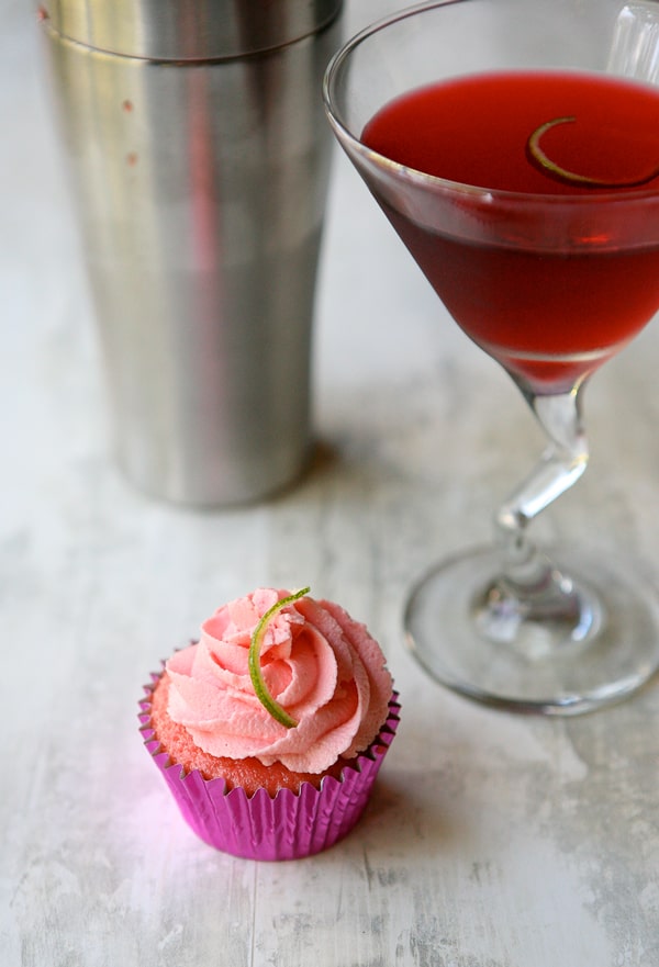 cupcake and drink