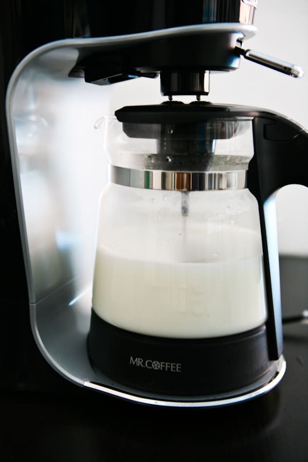 machine dispensing milk